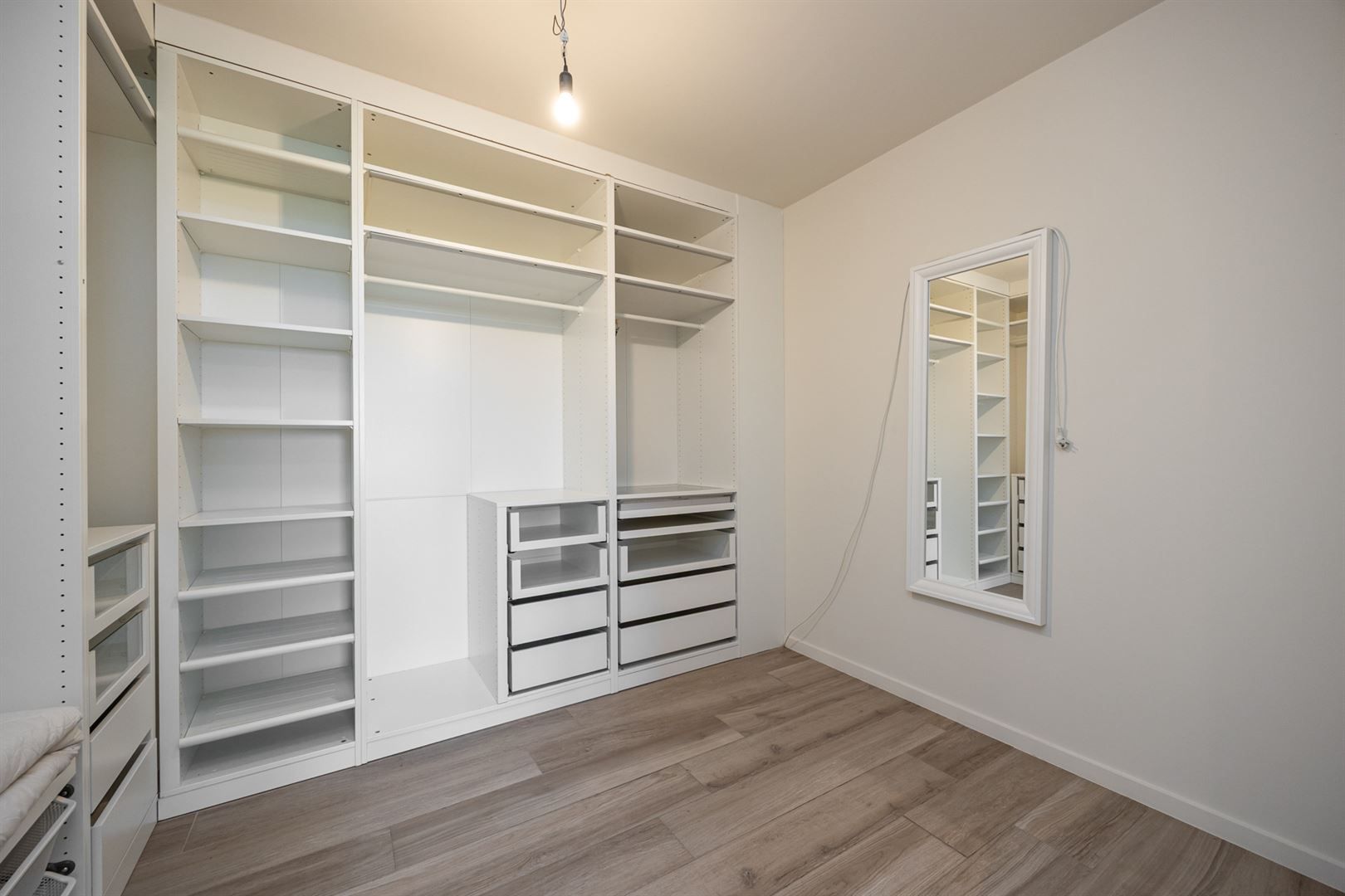 Moderne gezinswoning met open zicht foto 13