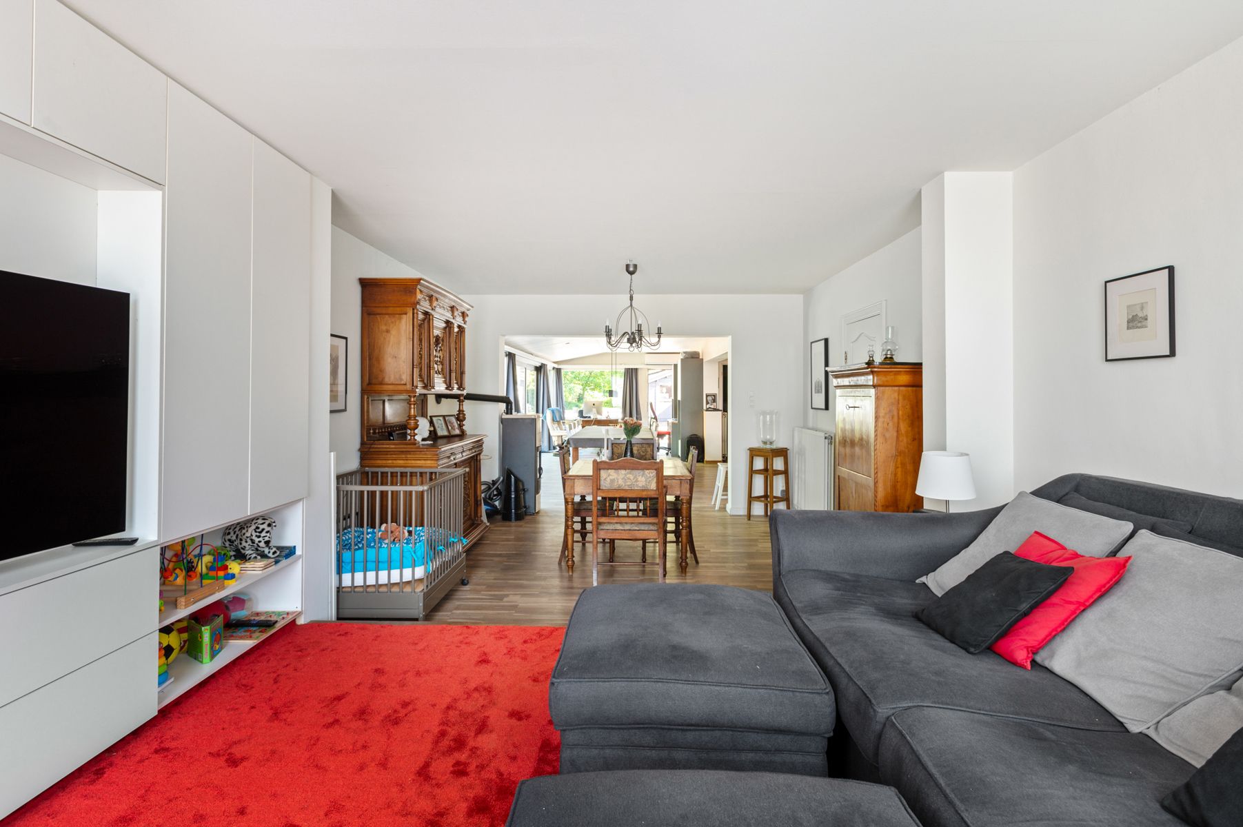 Woning met mogelijkheden en vergunde feestzaal op 2.012m² foto 4