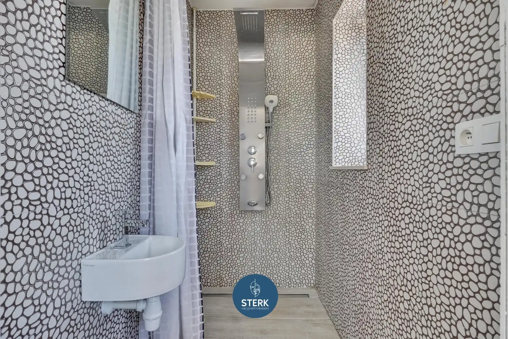 INSTAPKLARE WONING MET 5 SLPK EN EPC LABEL A !  foto 14
