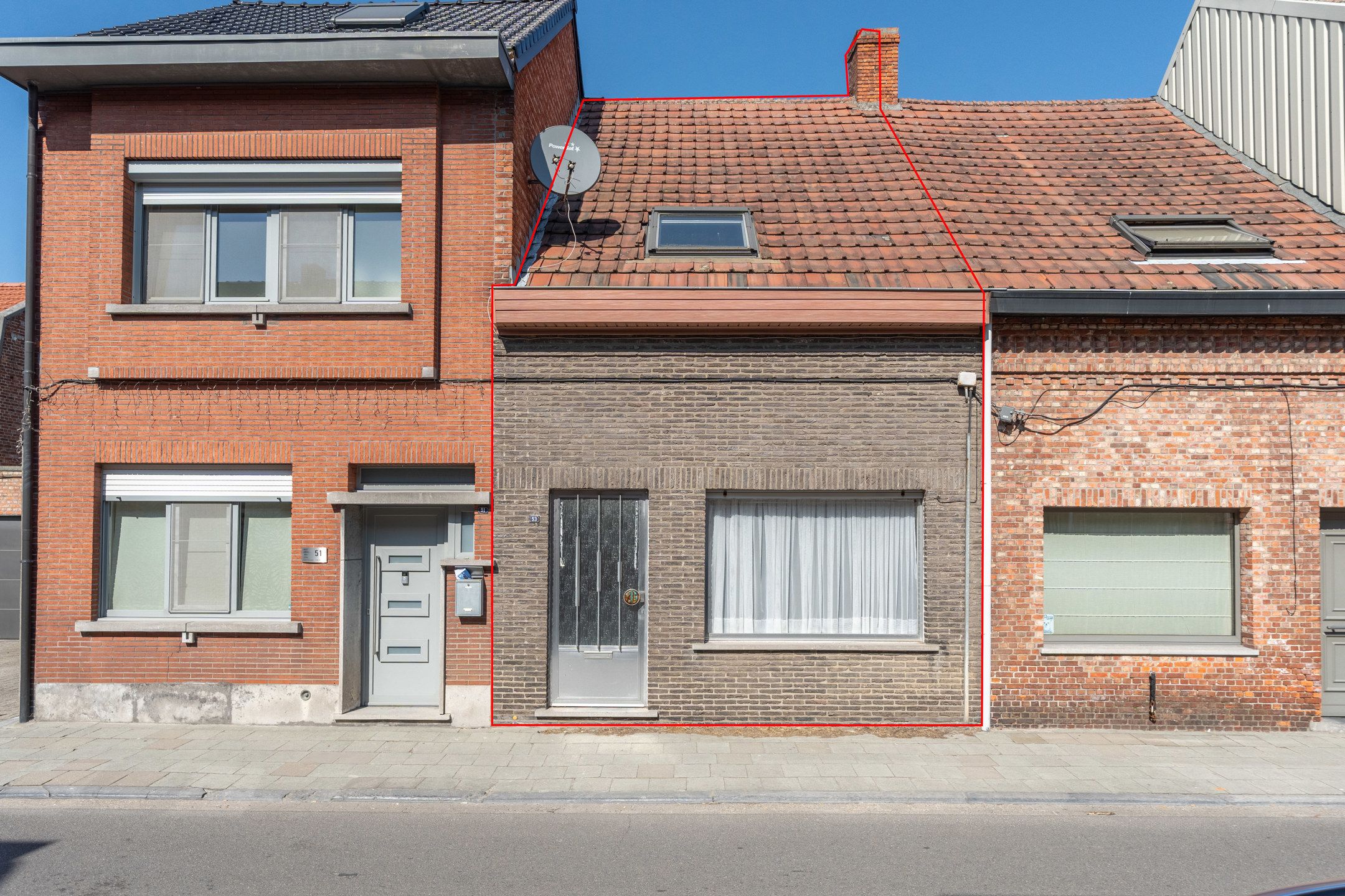 Hoofdfoto van de publicatie: Te renoveren woning met tuin op gunstige ligging te Turnhout