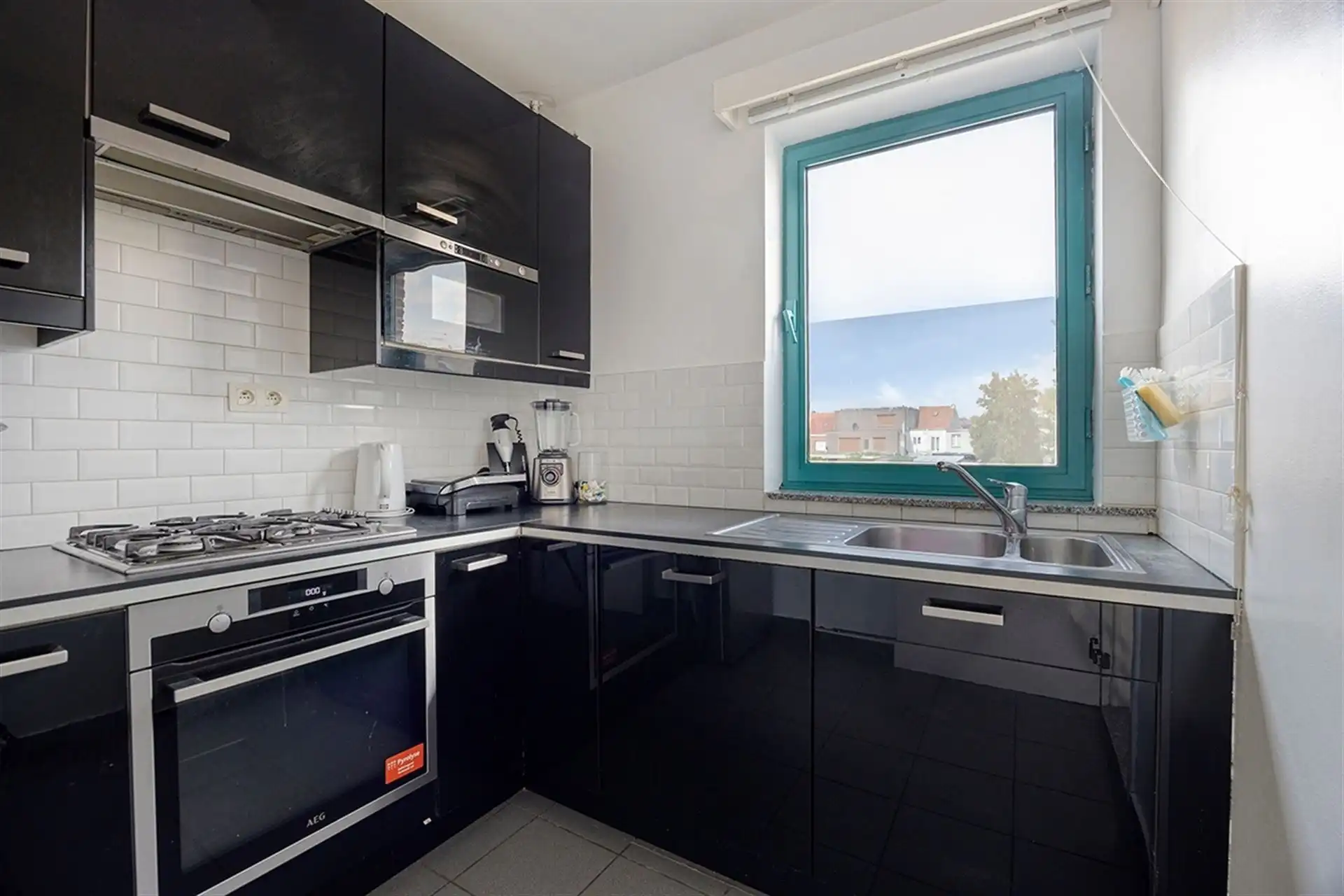 Ruime en instapklare woning met stadstuin en garage! foto 8