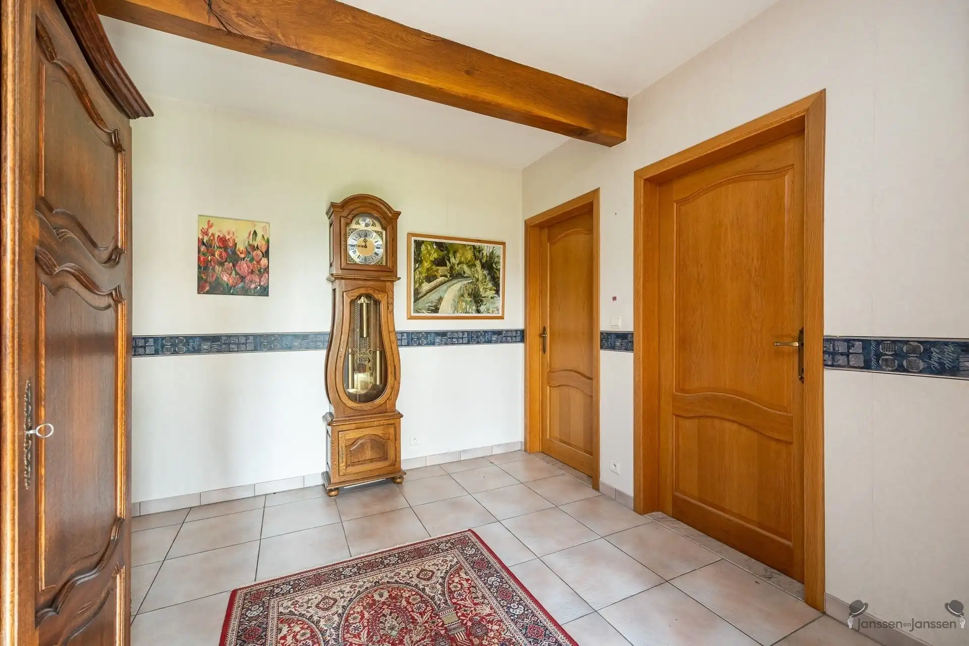 Charmant landhuis op perceel van 2230m² met prachtige vergezichten foto 3