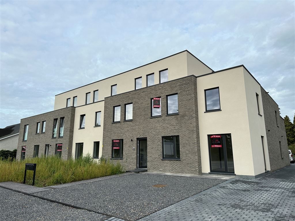 Energiezuinig nieuwbouwappartement met aangelegd terras en 2 slaapkamers foto 1