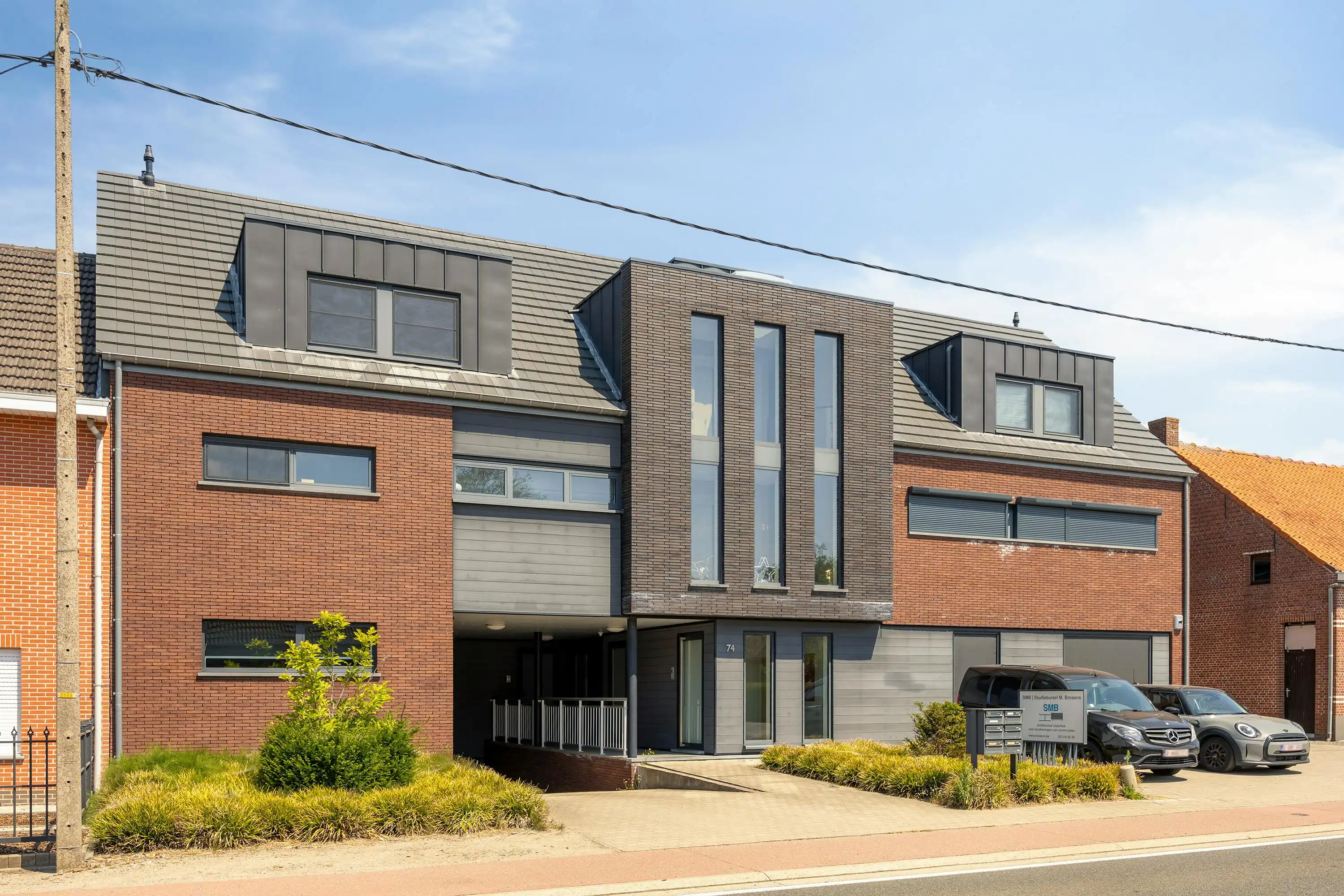 Instapklaar appartement  met ruim terras te koop in Brecht! foto 16
