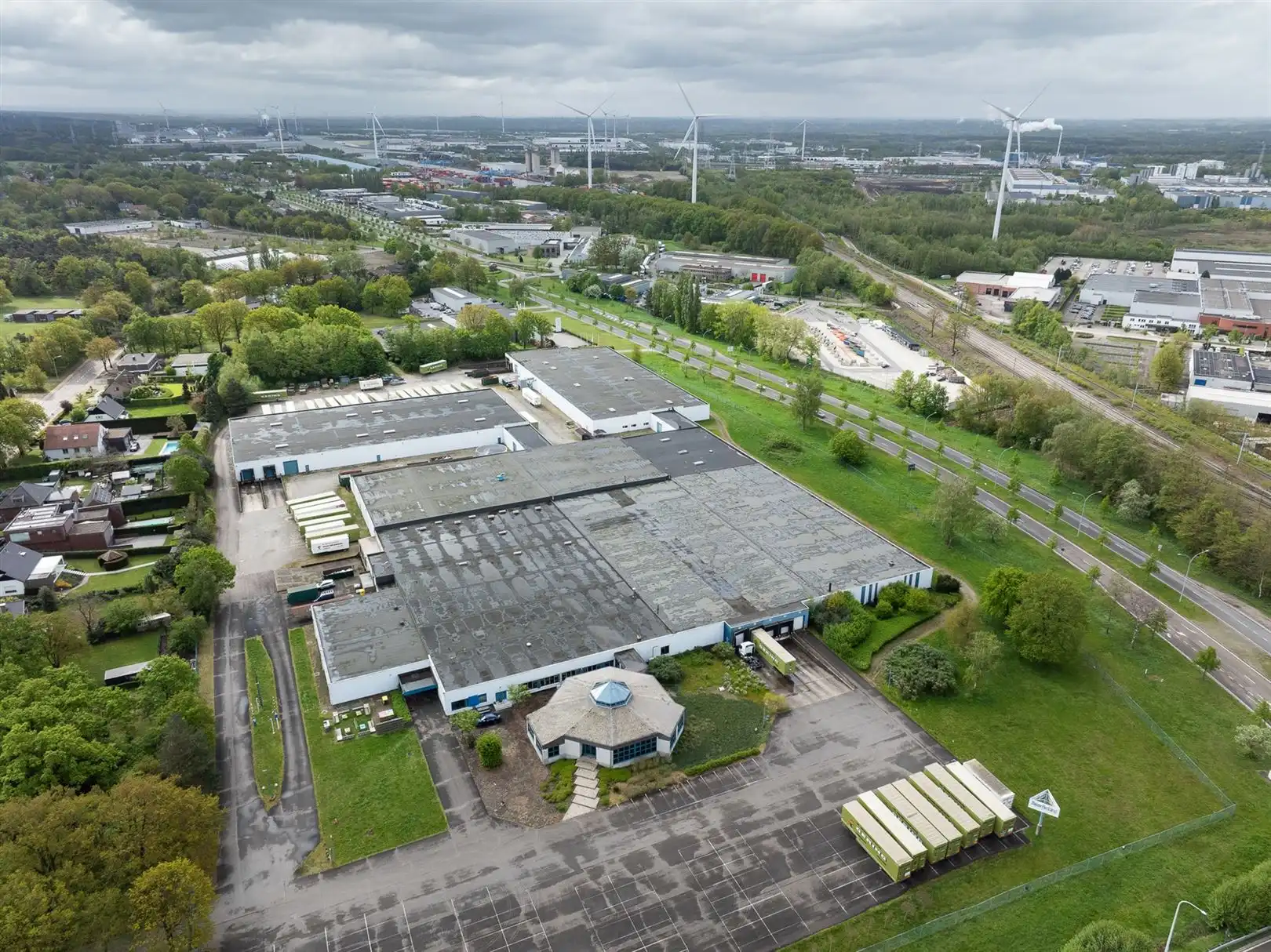 Craftsmans' Corner Ringway Site  foto {{pictureIndex}}