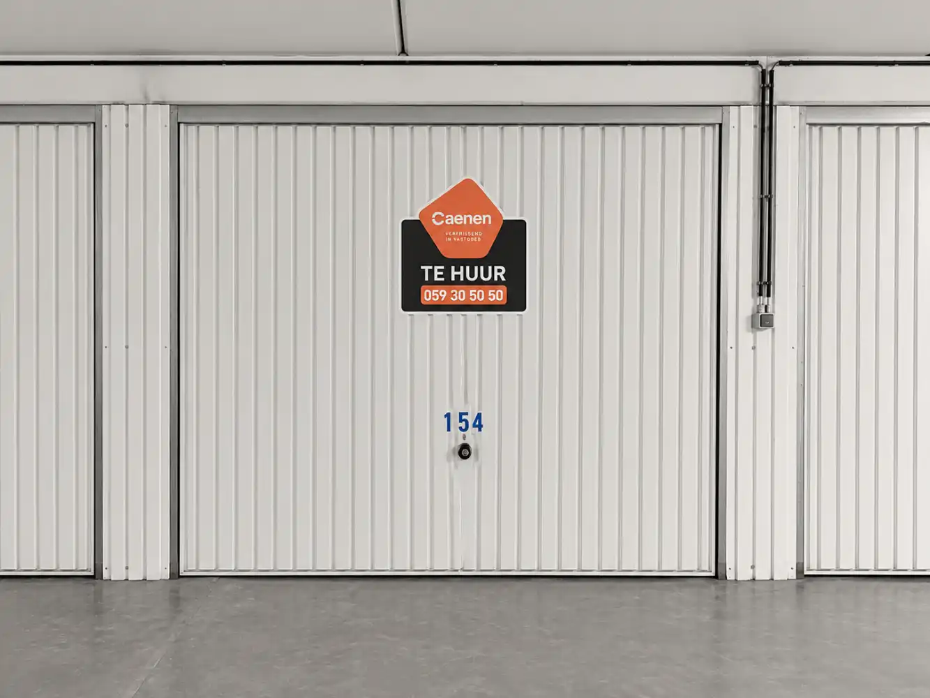 Ruime gesloten garagebox foto 2