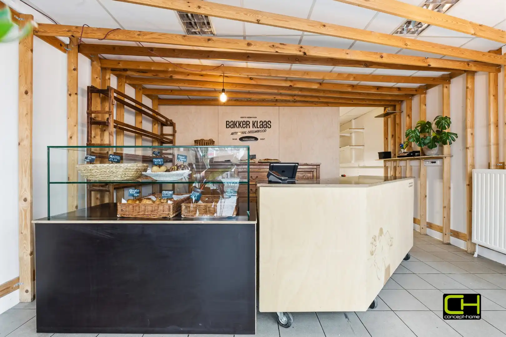 Handelspand te koop in Mariakerke foto {{pictureIndex}}