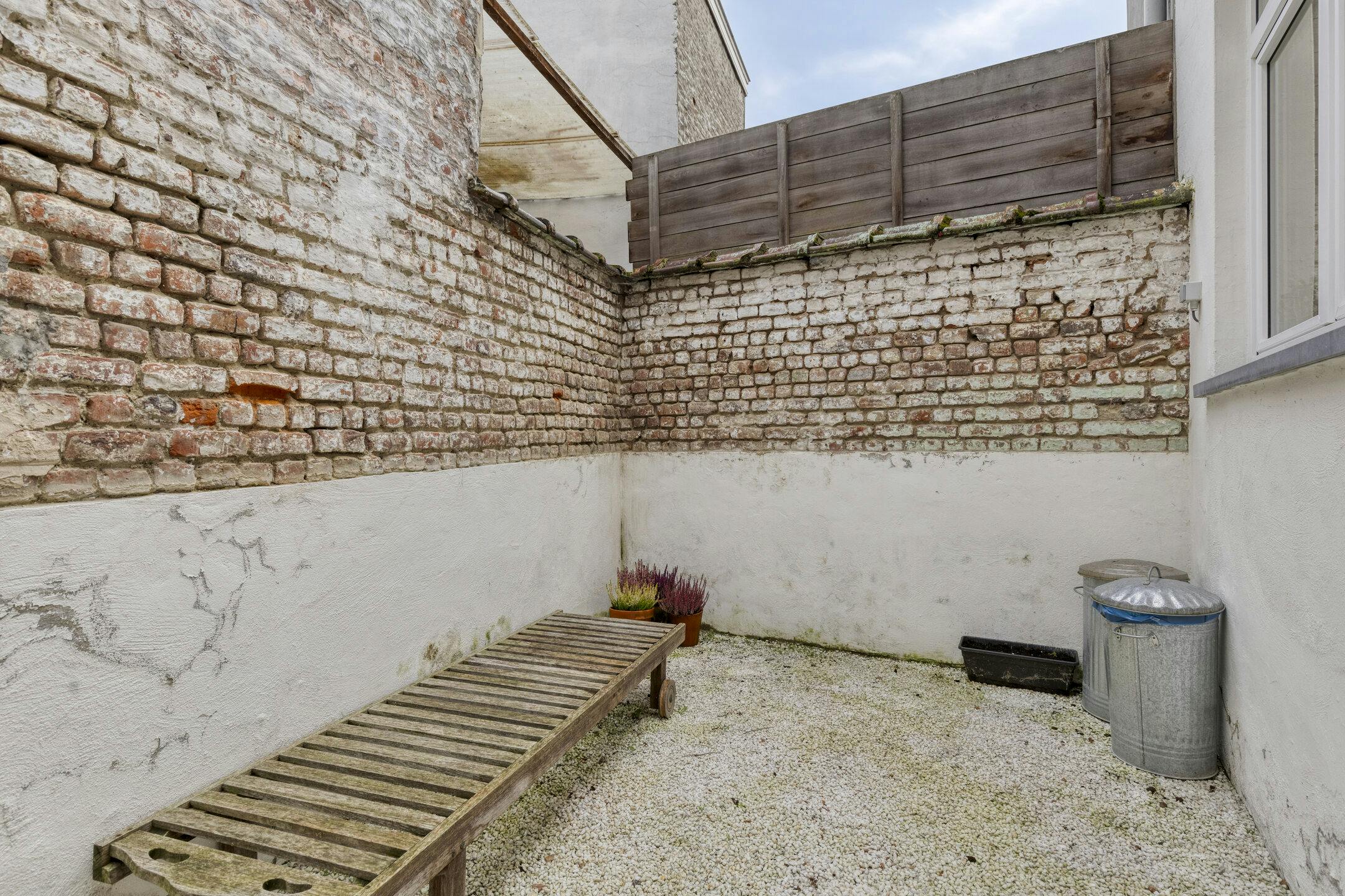 Instapklare woning te koop in Molenbeek! foto 21