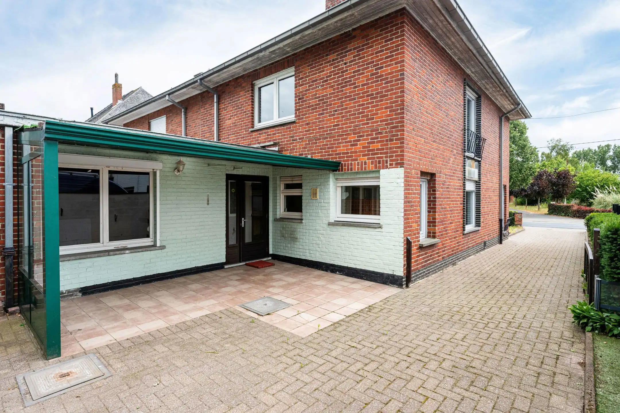 Te renoveren half open woning met veel potentieel!  foto 24