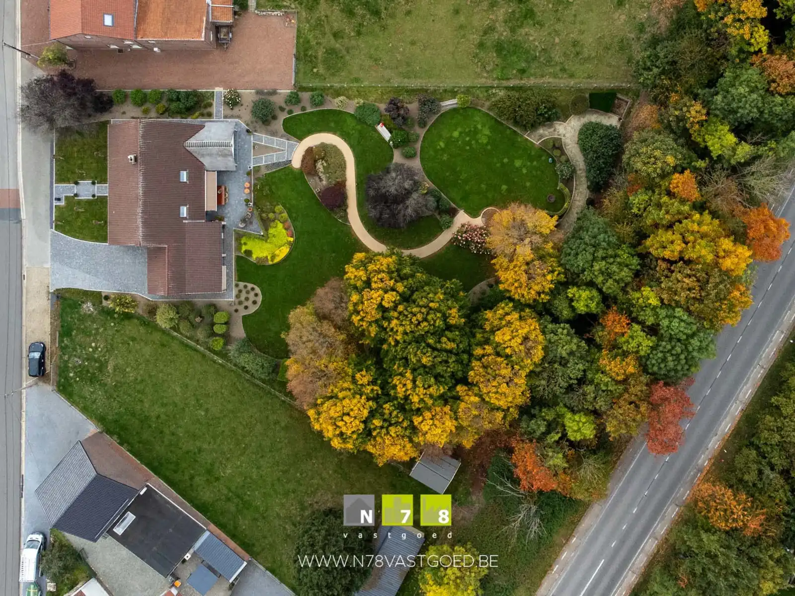 VRIJSTAANDE WONING MET EEN PRACHTIGE BUITENBELEVING foto 44