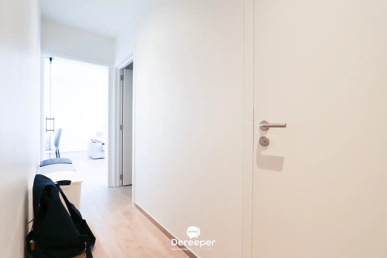 RUIM 3-SLAAPKAMERAPPARTEMENT MET 2 TERRASSEN EN UITZICHT OP DE MARKT VAN TORHOUT foto 15