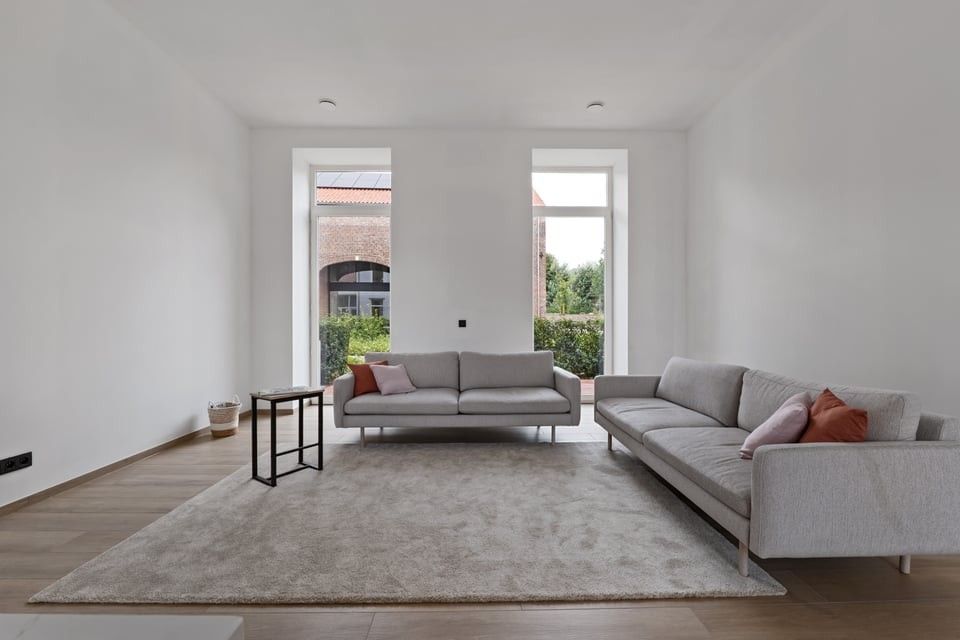 EXCLUSIEF WONEN IN EEN GERESTAUREERDE VIERKANTSHOEVE foto 42