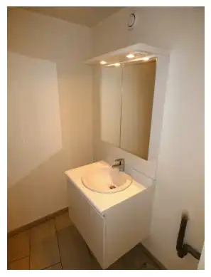 Appartement met 2 slpk, centrale ligging in Torhout foto 9