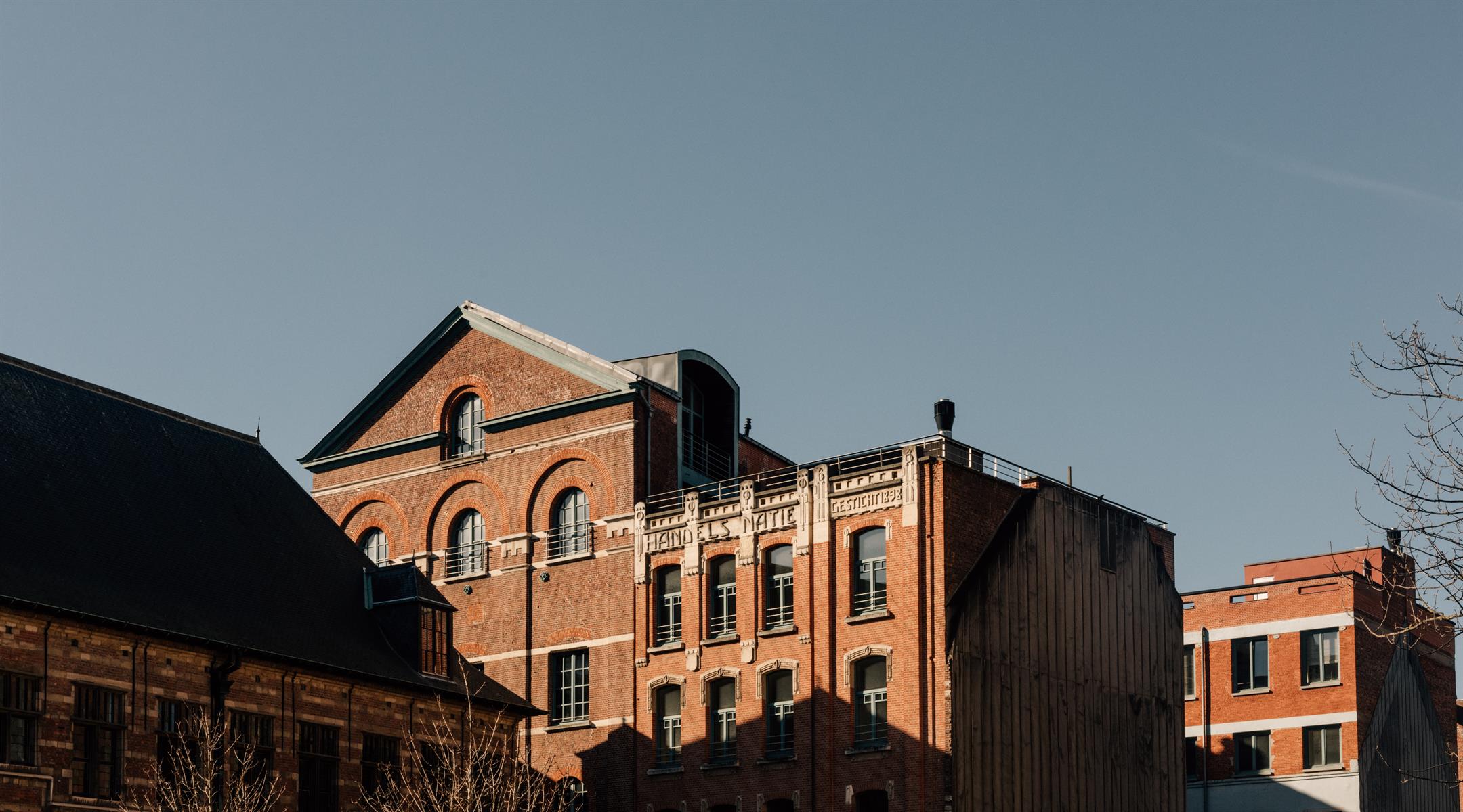 ANTWERPEN - Uniek loft appartement in historisch pakhuis! foto 15