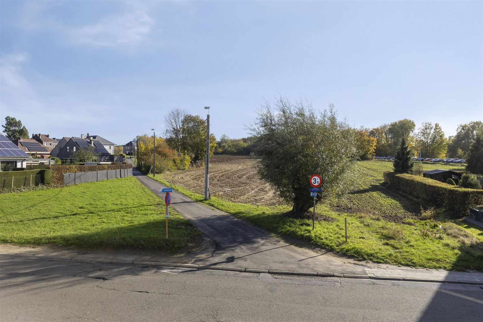 Zeer gezellige woning met 2 slaapkamers + bureau nabij centrum Halle  foto 22