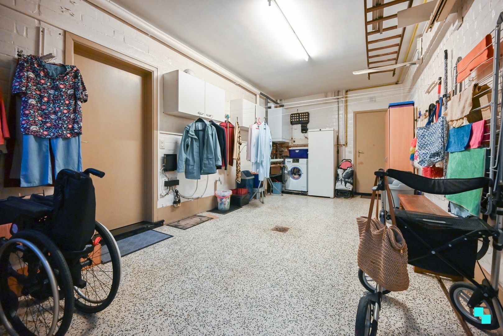 Zeer ruime HOB met vier slaapkamers te Heule foto 18