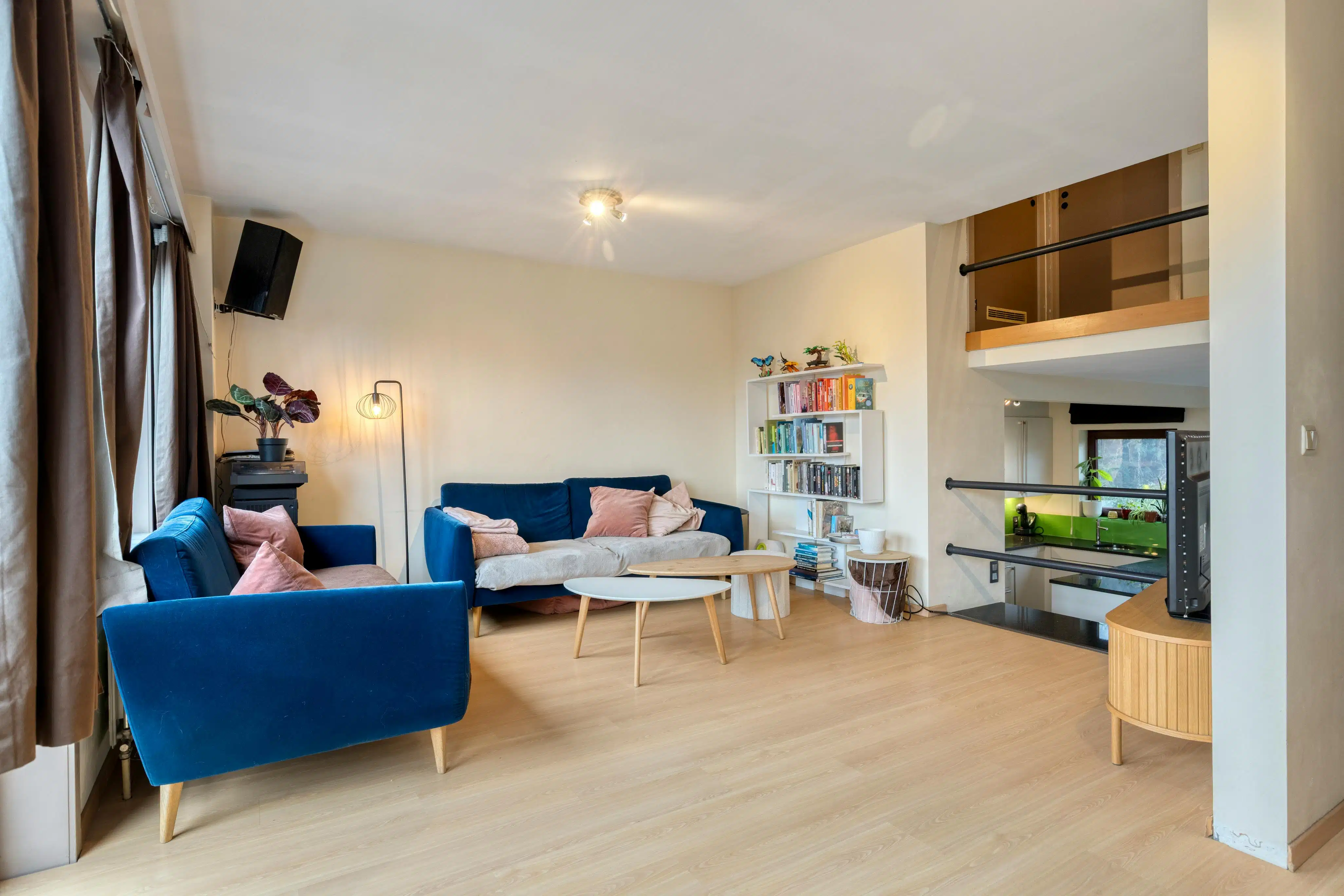 Uniek split-level huis te koop in Merksem foto 7