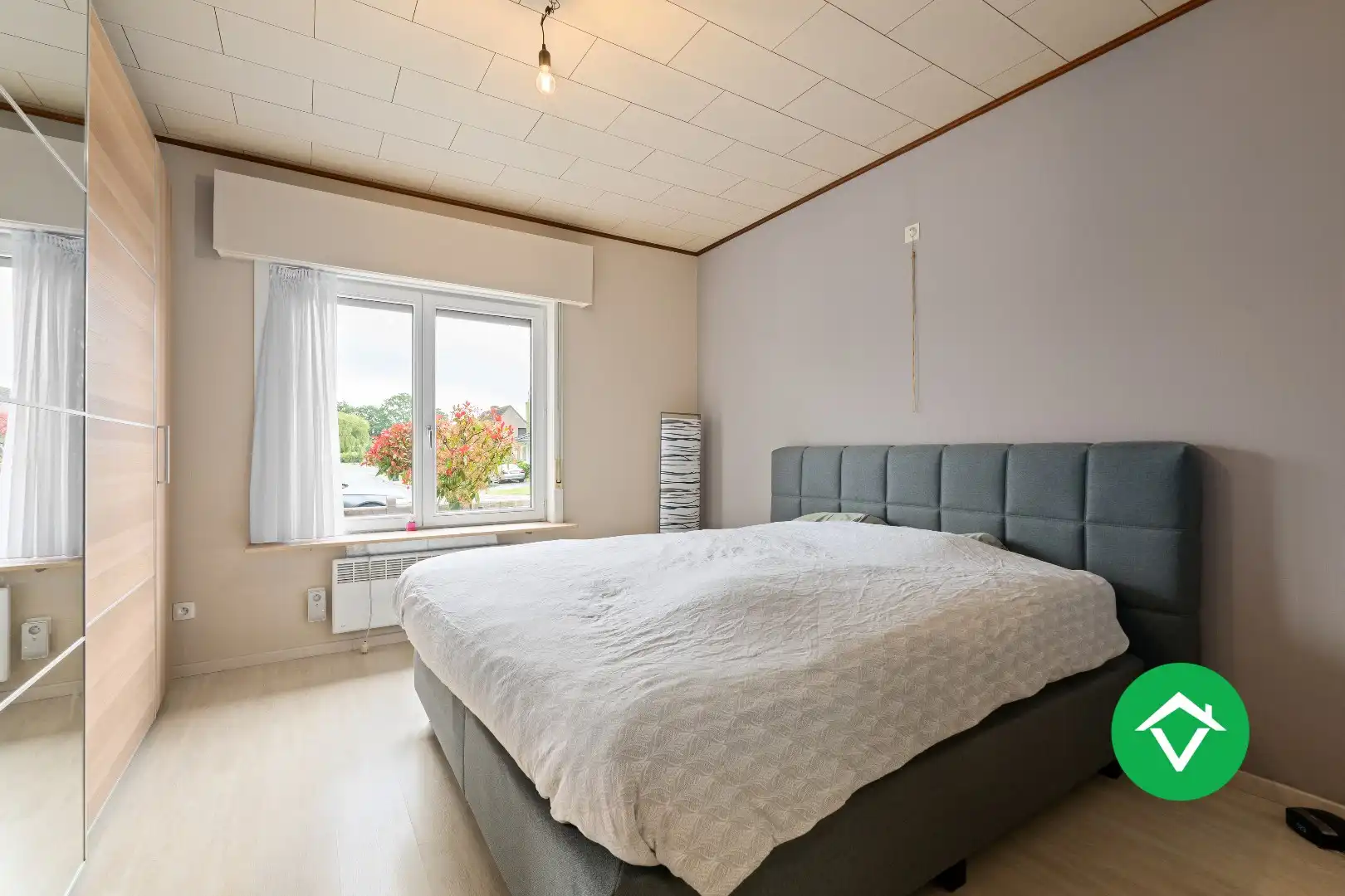 Te koop Alleenstaande woning met 3 slaapkamers en garage centraal gelegen te Wijnendale foto 20