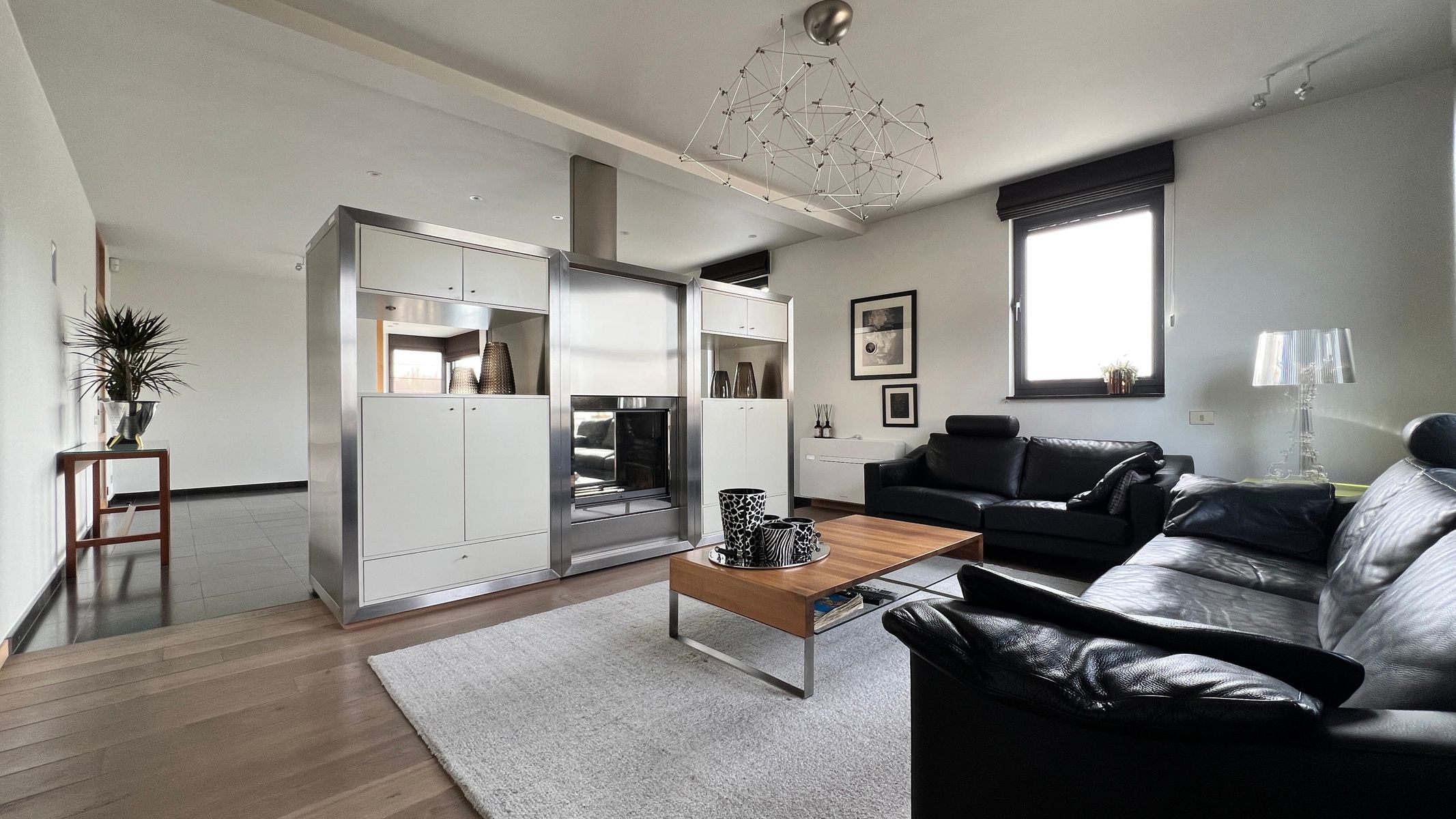 Exclusieve villa met adembenemend uitzicht en luxueuze voorzieningen foto 6