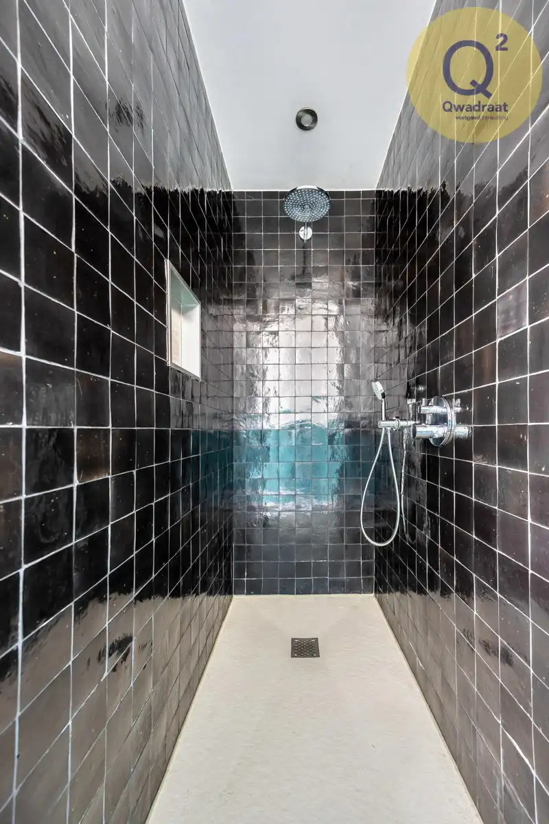 Rustig gelegen villa van met zwembad en poolhouse  foto 27