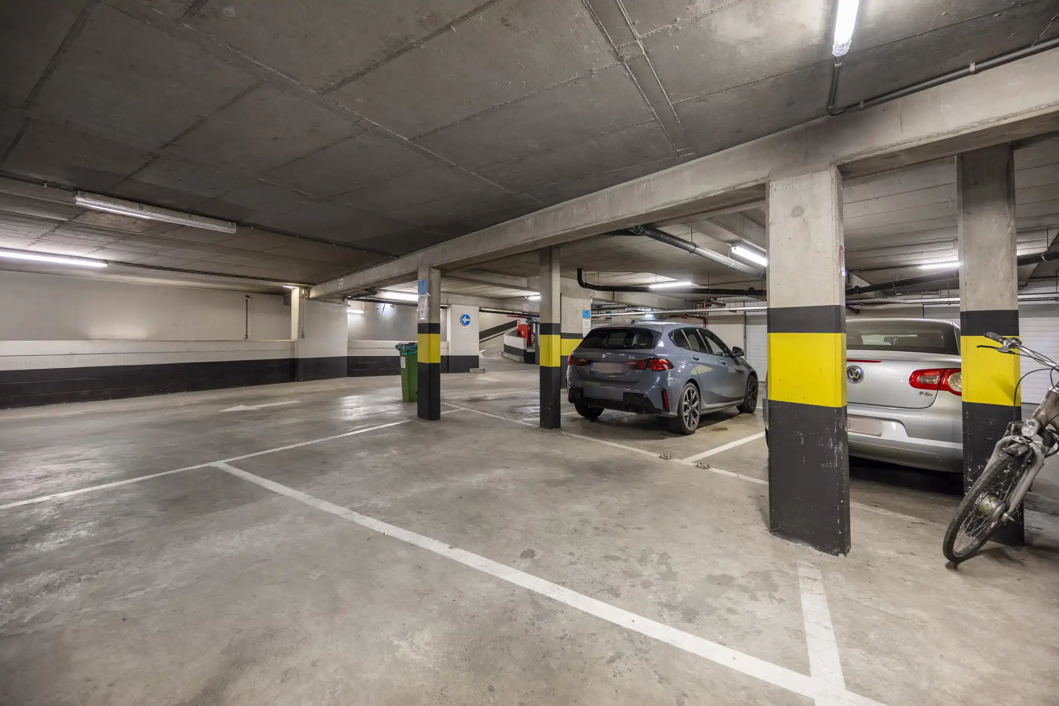 Ruim en charmant appartement met terras op toplocatie foto 14