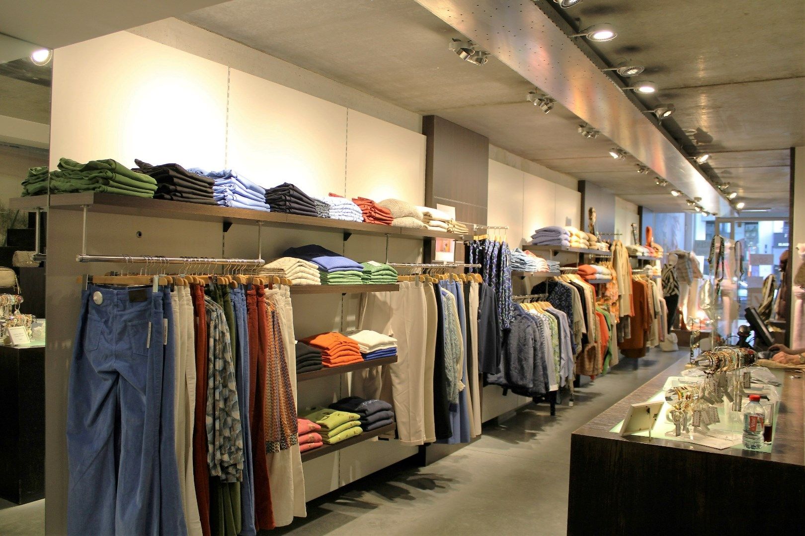 Mezzanine winkel Lippenslaan 247 Knokke te huur foto 7