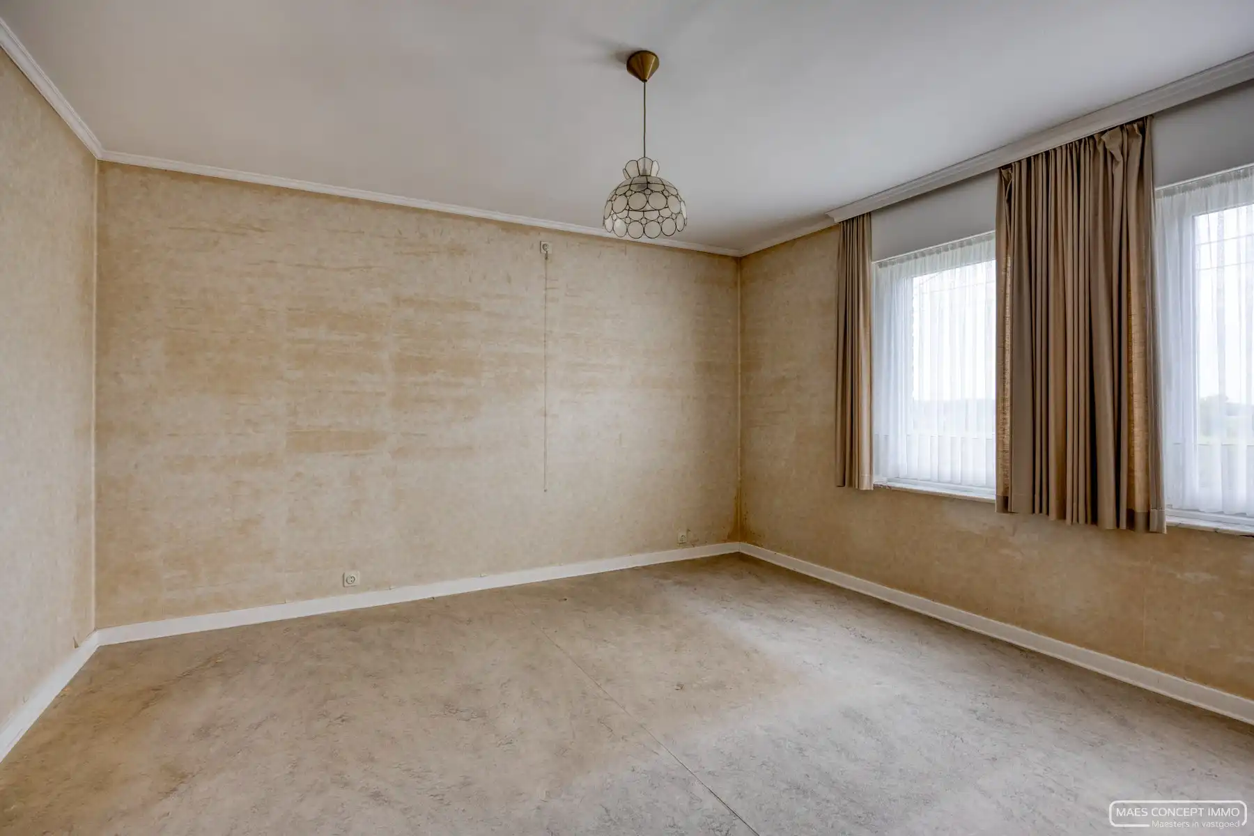 Te renoveren woning te koop te Anzegem met prachtig verzicht foto 7