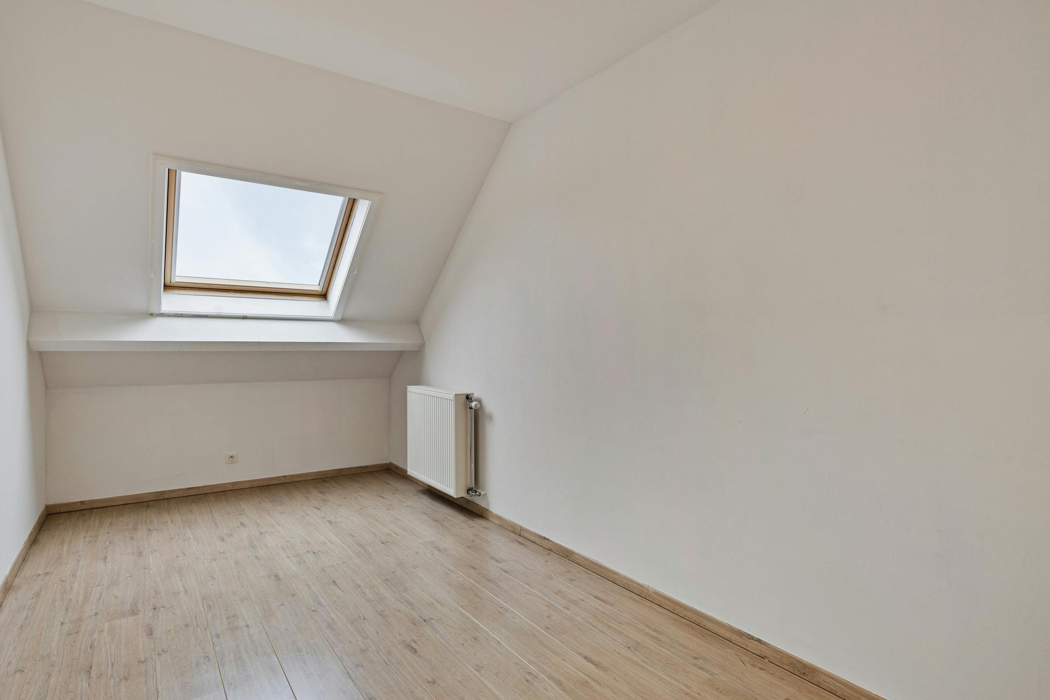 Ruim 3 slaapkamer appartement te Sint-Amands, Heikant 16 foto 8