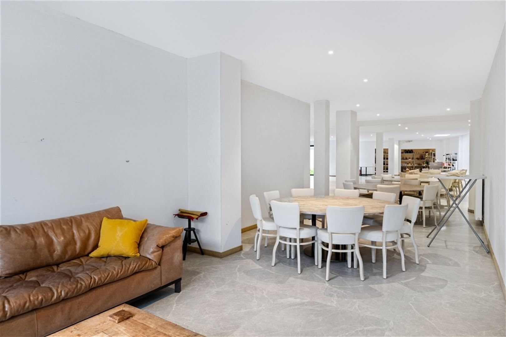 Commercieel gelijkvloers te koop in Wilrijk foto 12