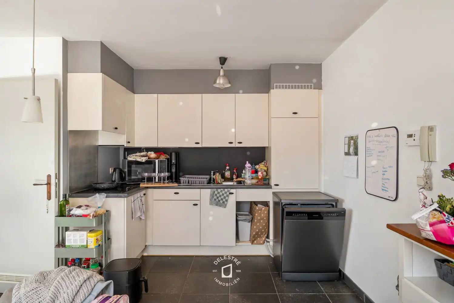 Solide investeringseigendom op toplocatie nabij GERSTJENS - 3 verhuurde appartementen + 2 garageplaatsen foto 9