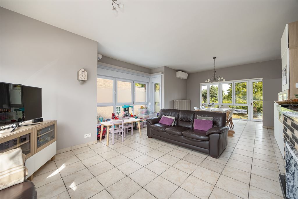 Instapklare woning in rustige straat foto 3