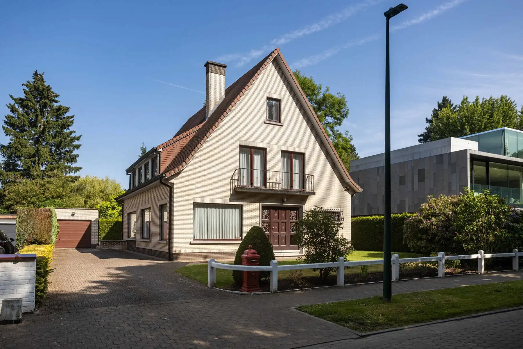 Villa te koop foto {{pictureIndex}}