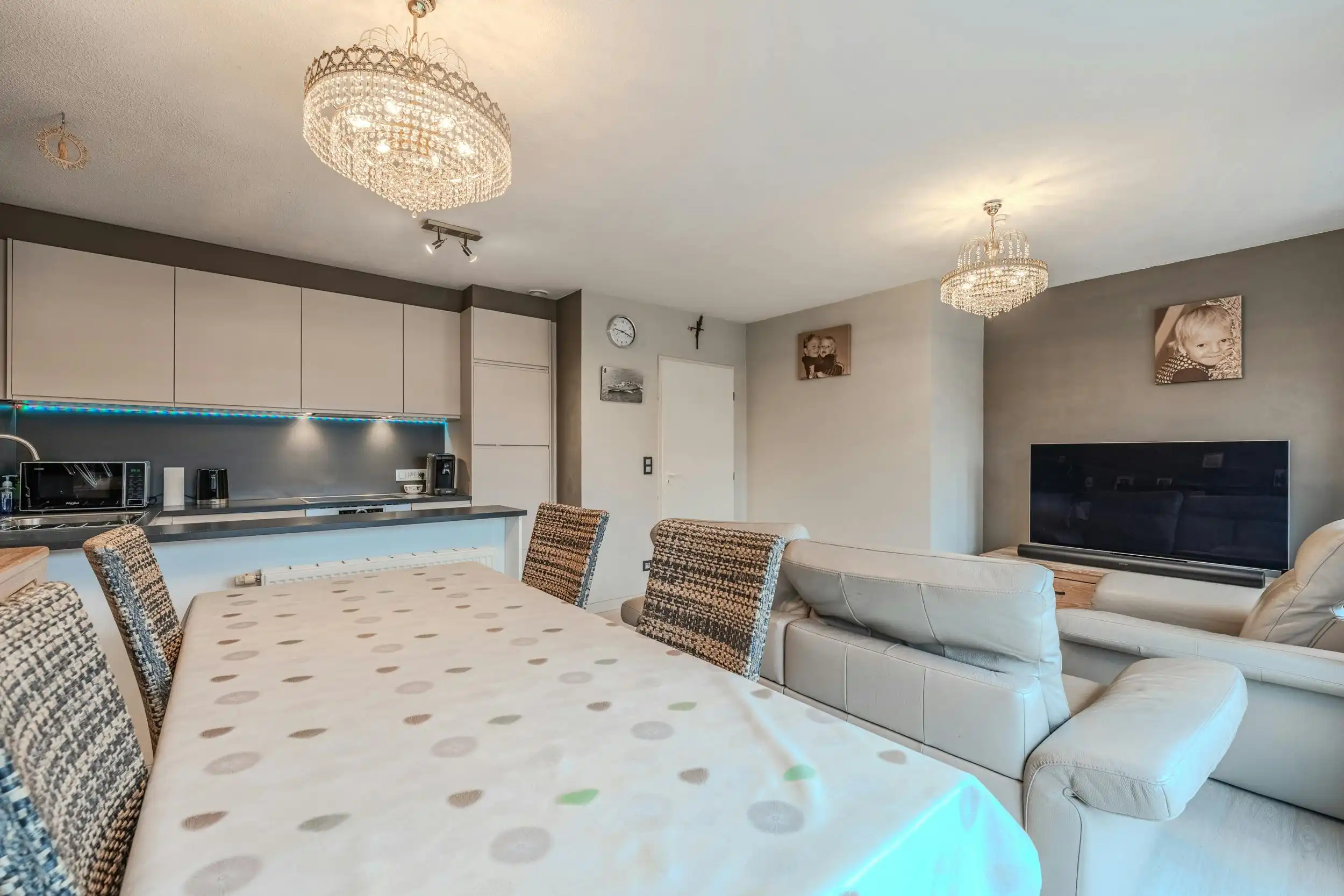 Instapklare rijwoning met zonnige tuin te Oostende foto 6