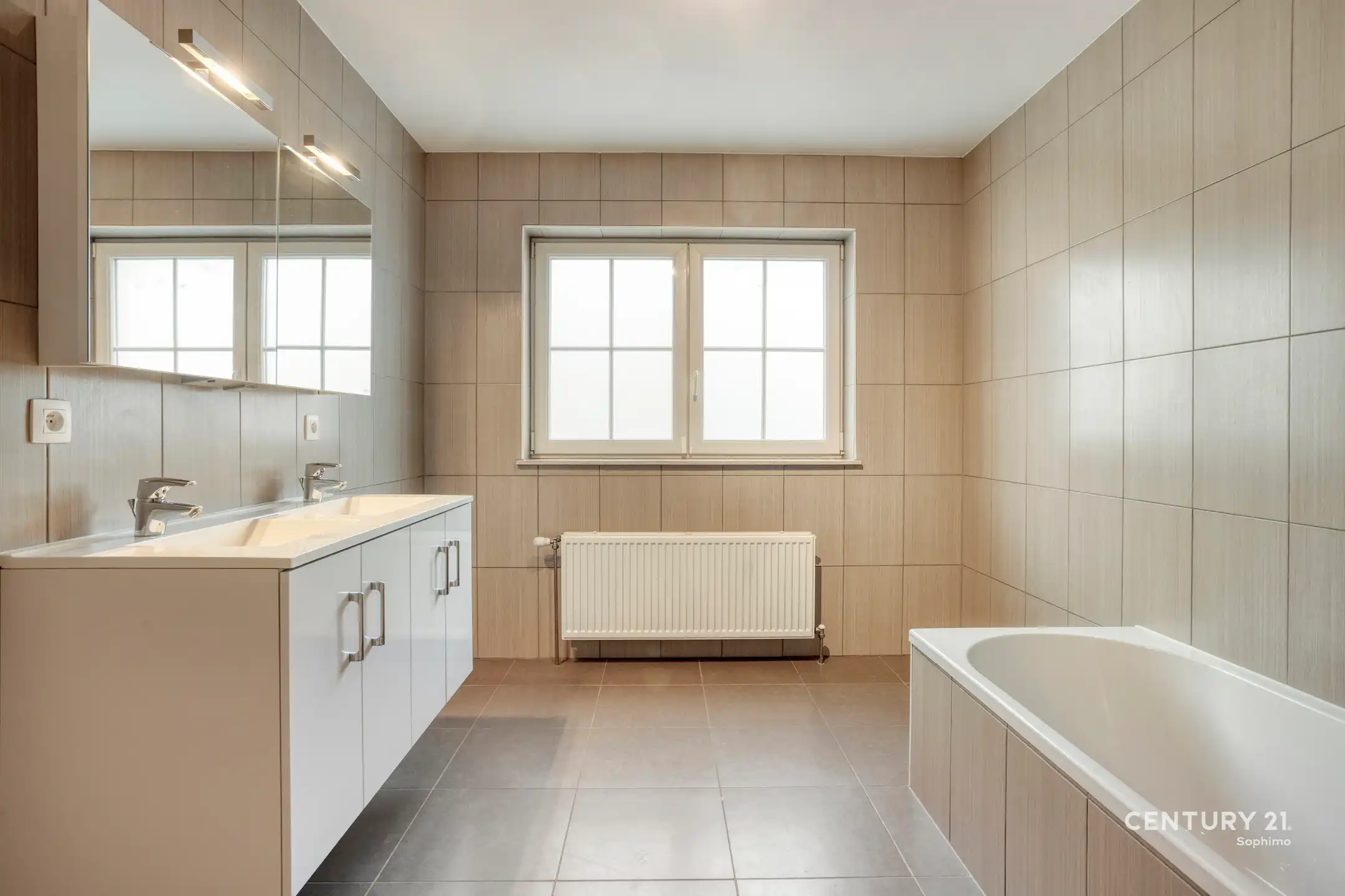 Gunstig gelegen ééngezinswoning met 4 slaapkamers foto 14