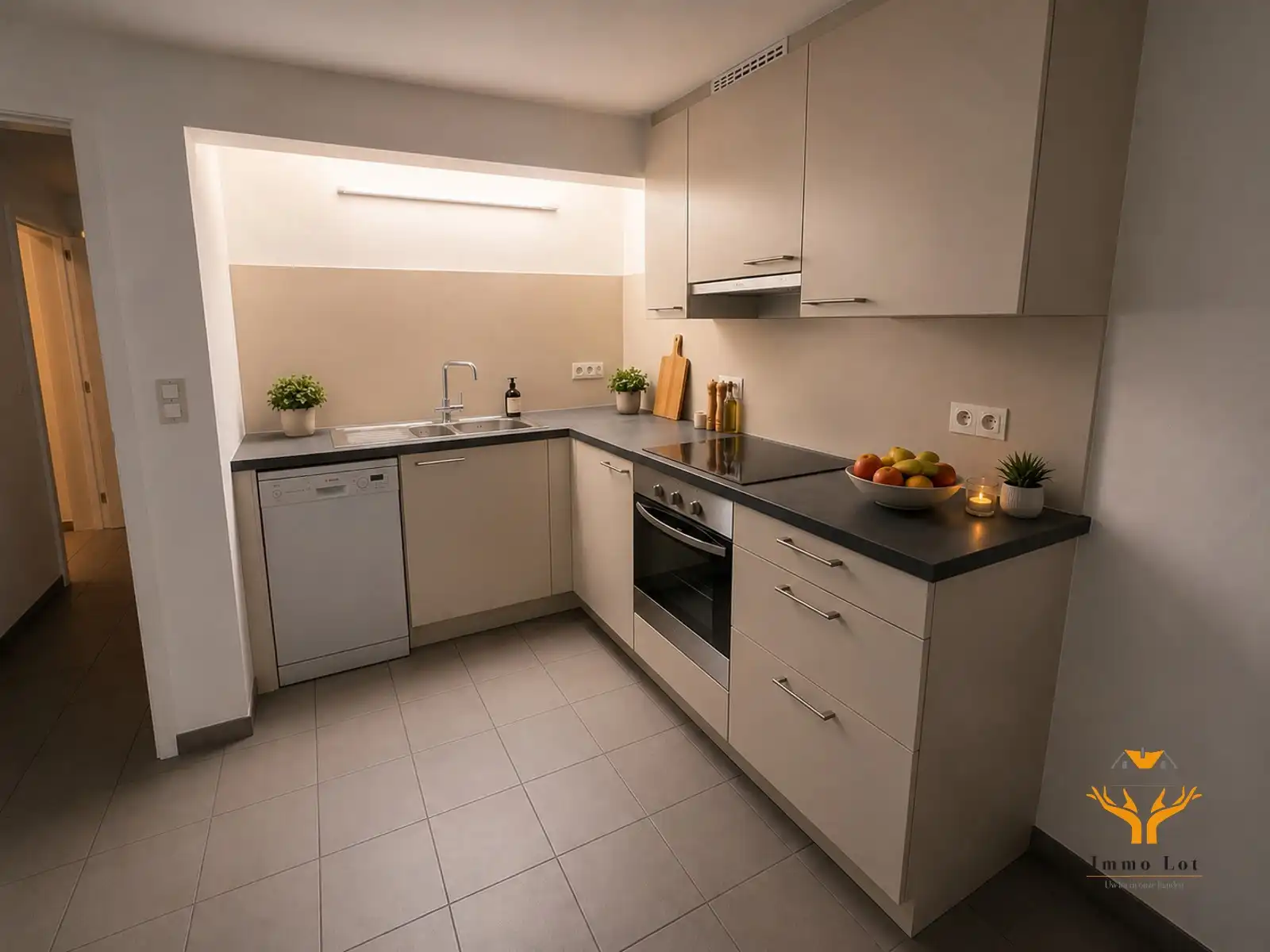 Knus tweeslaapkamerappartement te huur in Zele foto 3