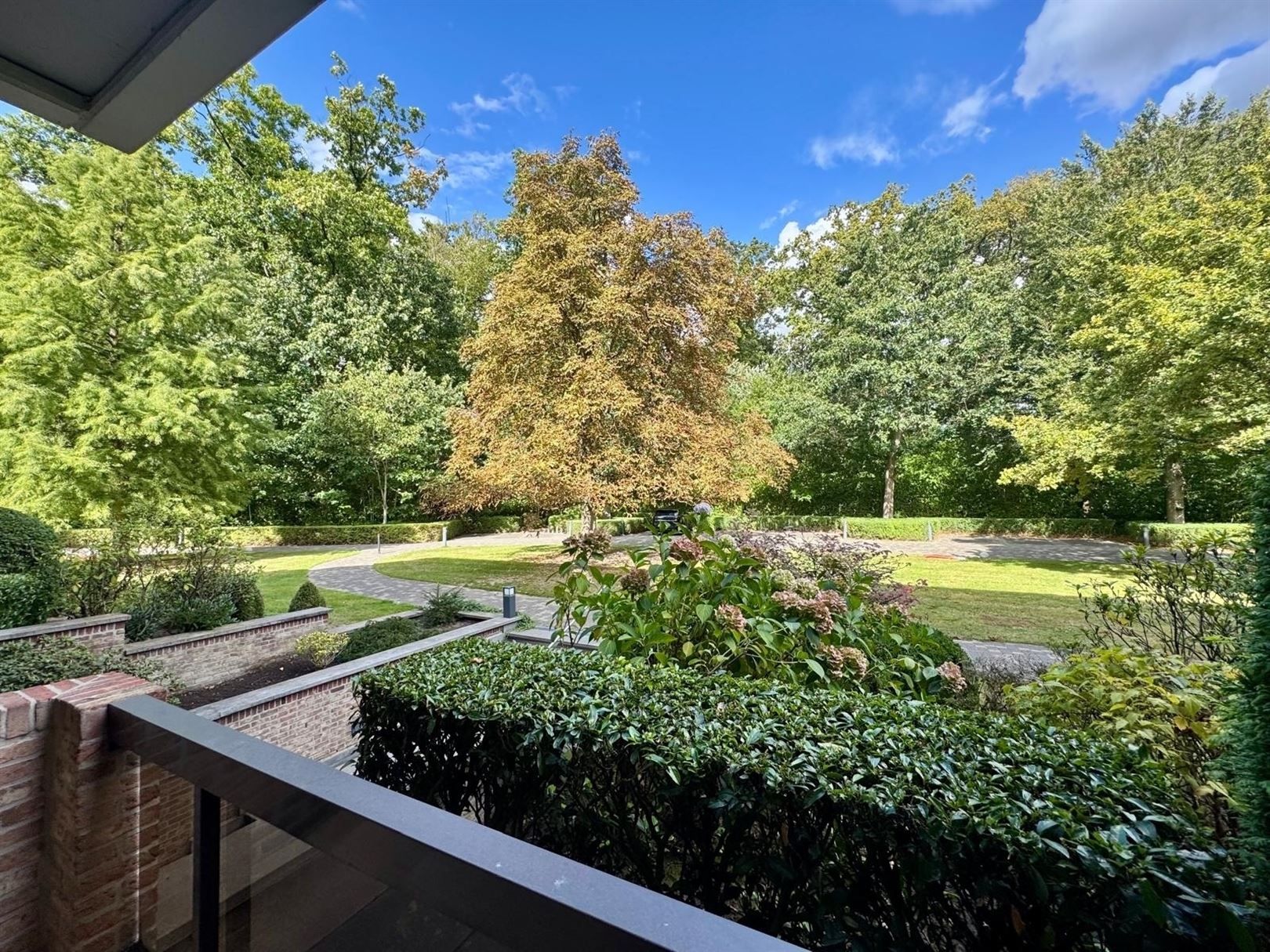 Exclusief gelijkvloersappartement met terrassen in villapark De List foto 18