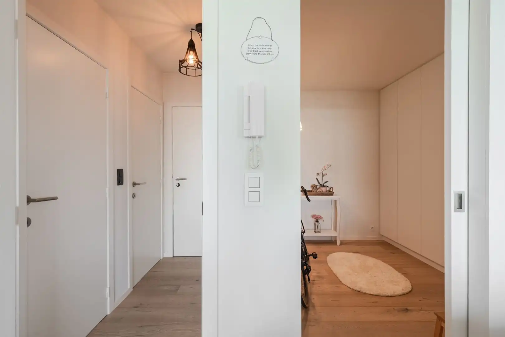 Uniek afgewerkt appartement zongericht in perfecte staat foto 19
