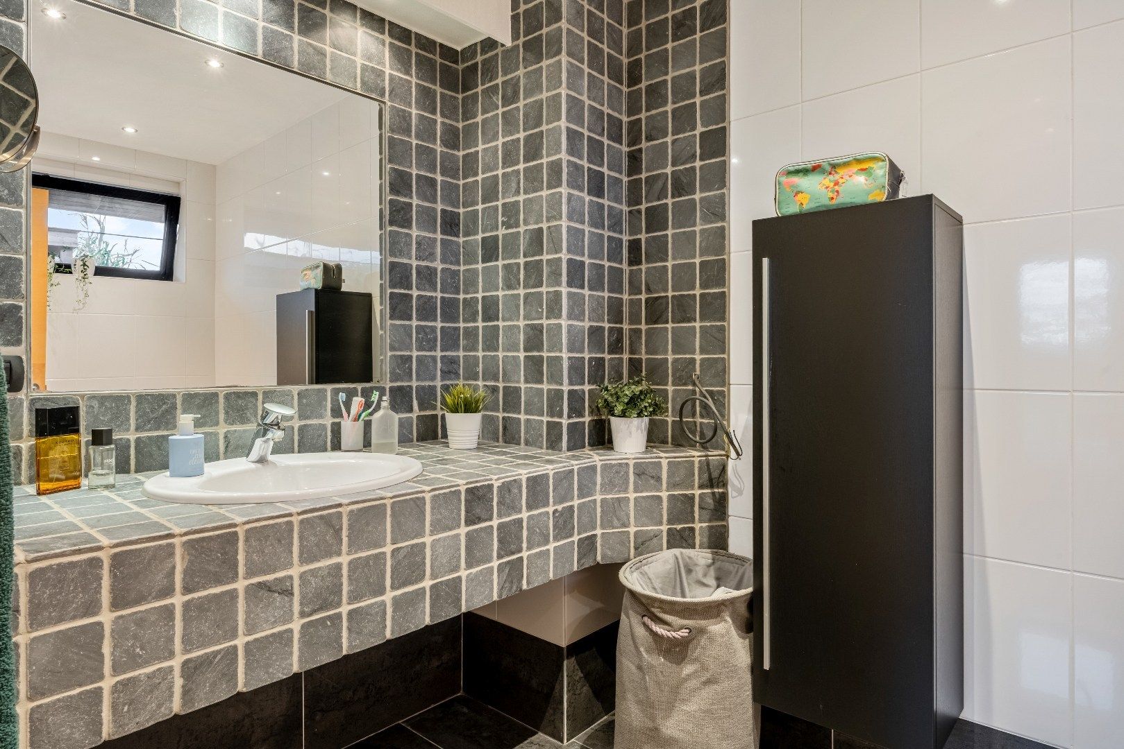 Gezellige, lichtrijke woning met vele extra's ! foto 13