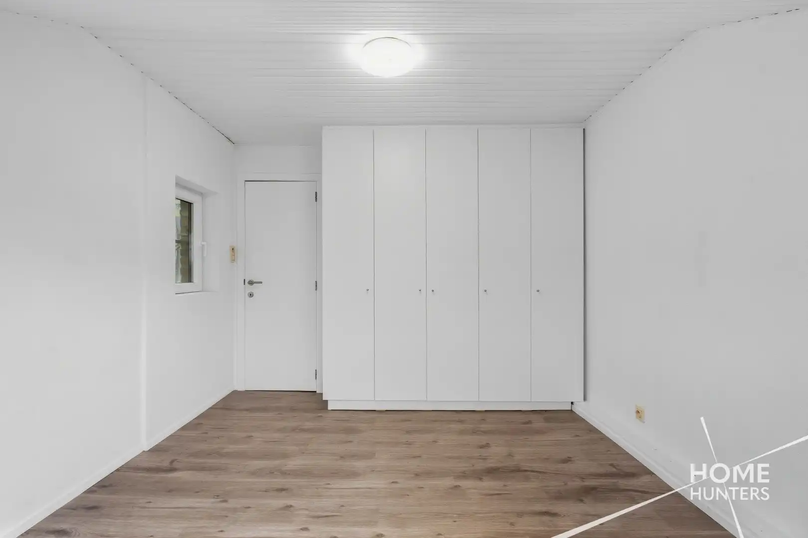 Landelijk gelegen instapklare woning met 4 slaapkamers, garage en tuin foto 15