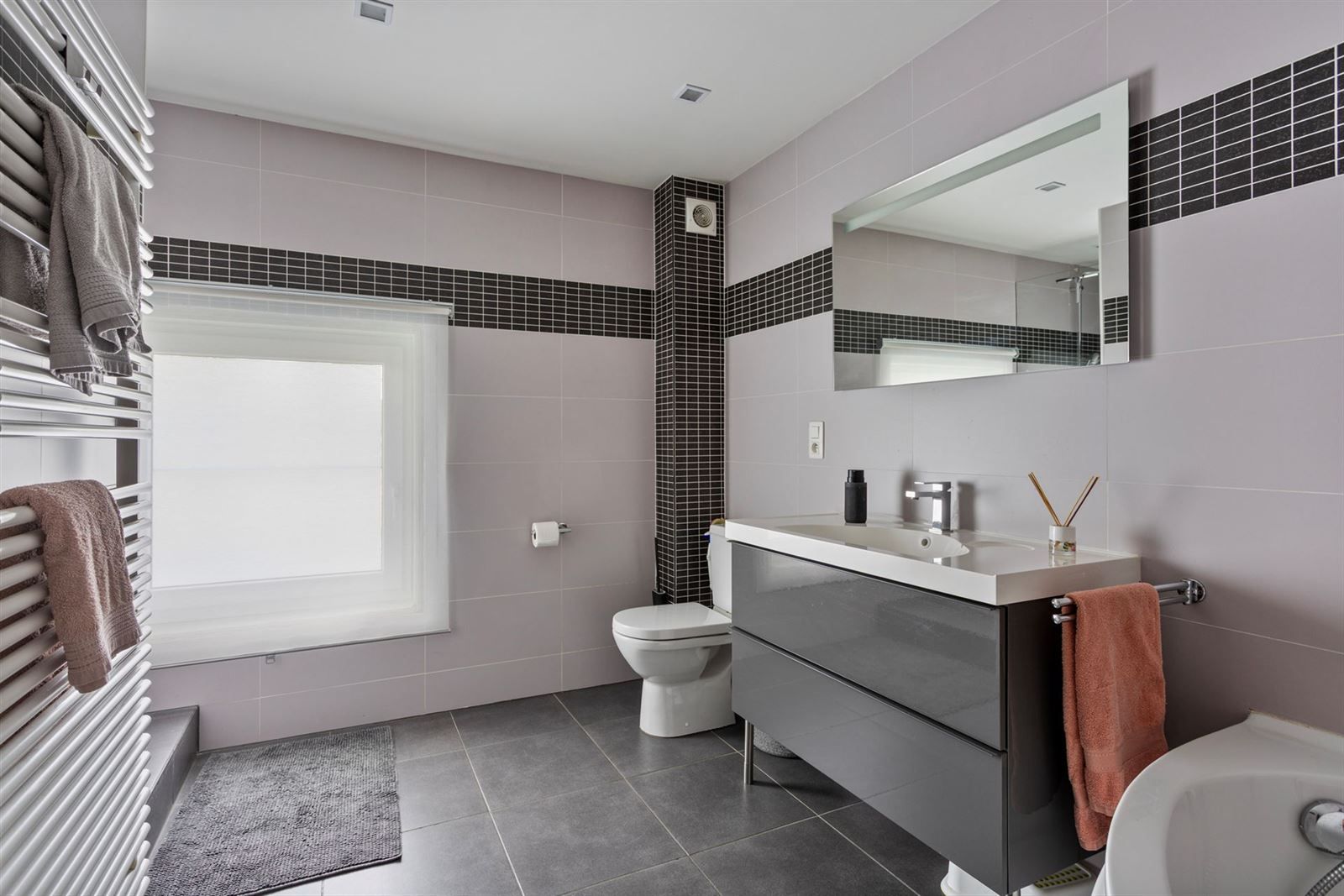 Woning te koop met 4 slaapkamers foto 14