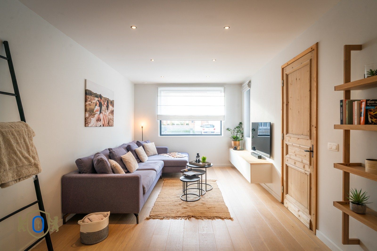 Halfopen 3-slpkr woning met tuin & carport foto 10