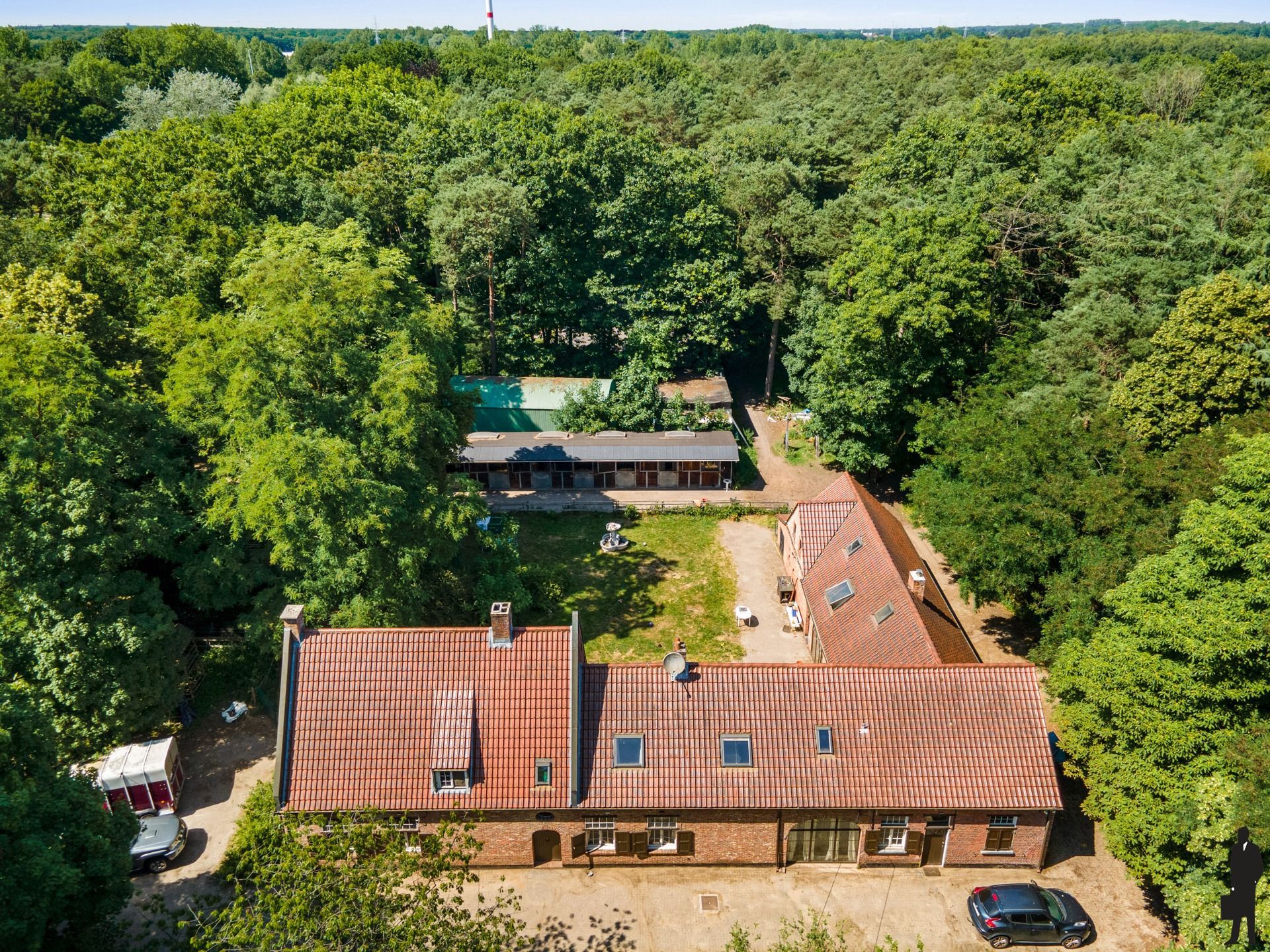 Riante hoeve op uitzonderlijk domein van bijna 10 ha foto 24