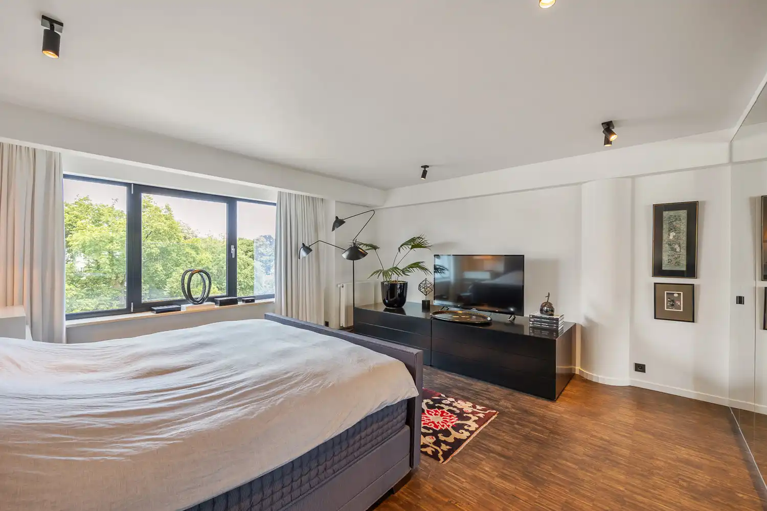 Luxueus en energiezuinig hoekappartement (260m²) op de 6de verdieping met prachtig uitzicht op het Stadspark foto 19