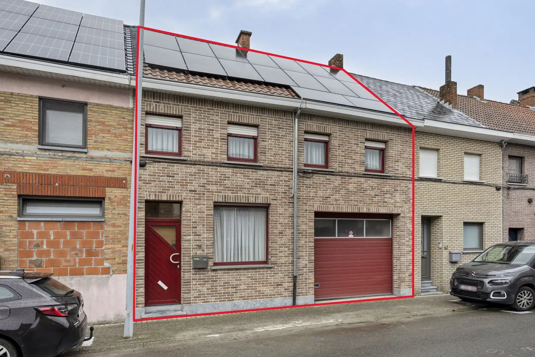 Instapklare woning met 3 slaapkamers en 2 badkamers  foto {{pictureIndex}}