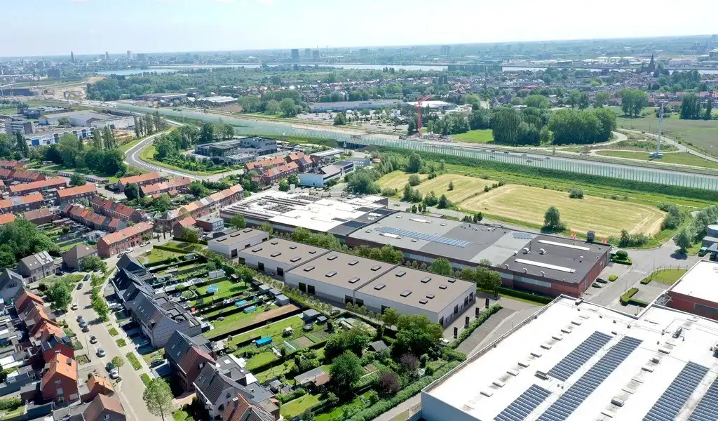 Recent magazijn te huur in bedrijvenpark Westpoort in Zwijndrecht foto 5