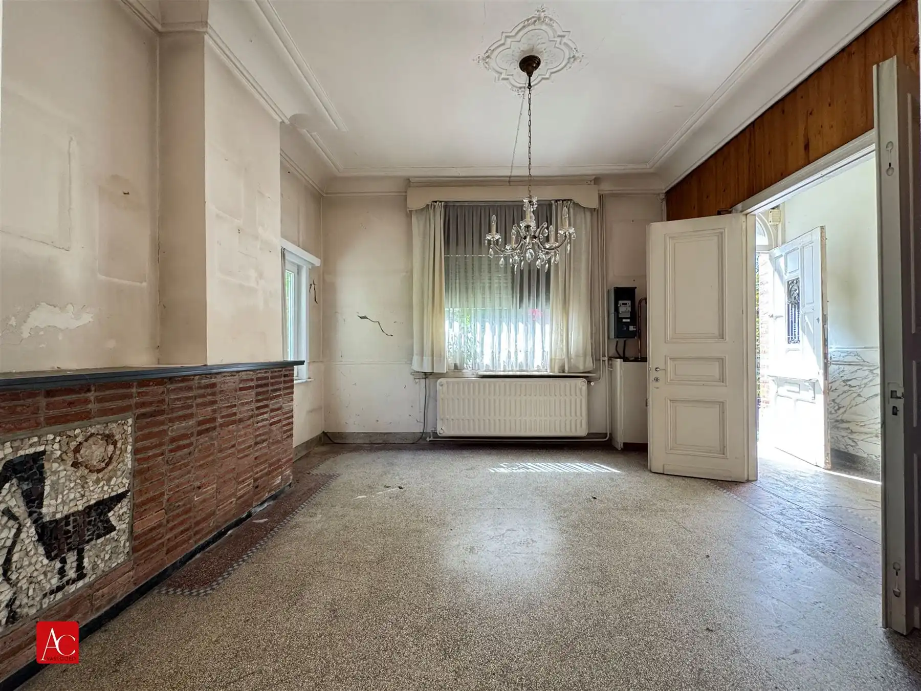 Renovatiewoning op ruim perceel of projectgrond foto 14
