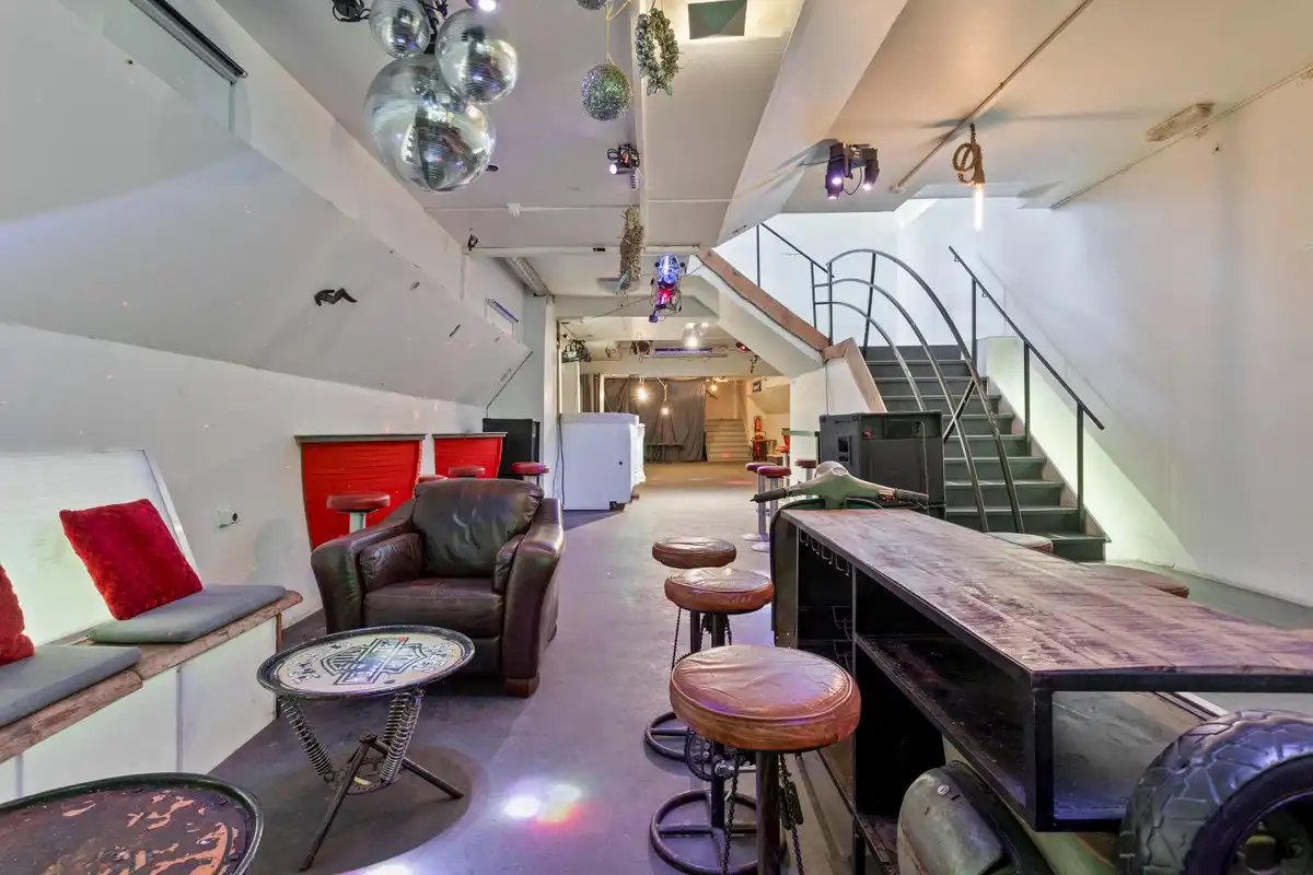 HORECABOOT met WOONST te AALST foto 10