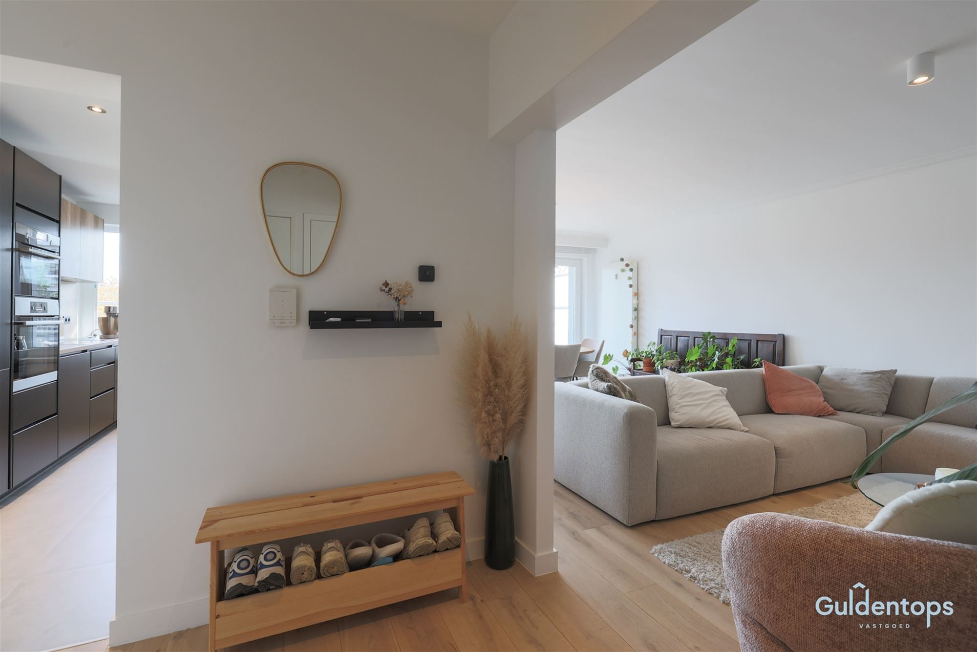 mooi 2 slkpkamerappt op topligging met fantastisch uitzicht foto 3