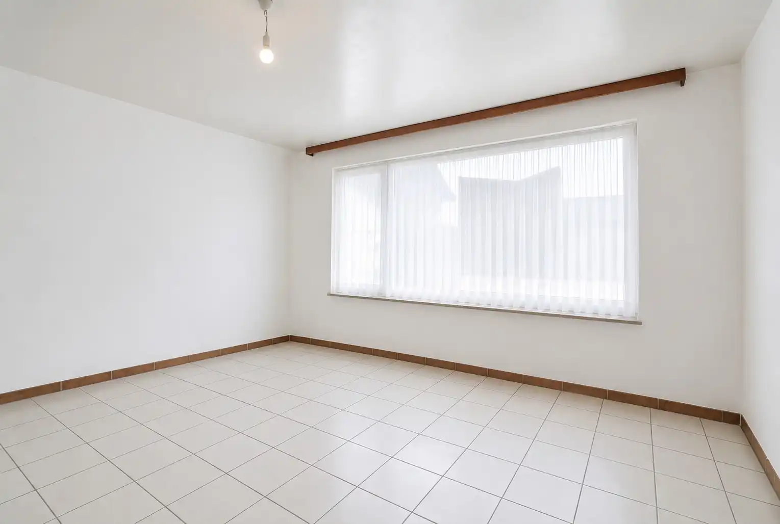 Lichtrijk appartement met 2 slaapkamers en terras – EPC D in hartje Tielt! foto 8