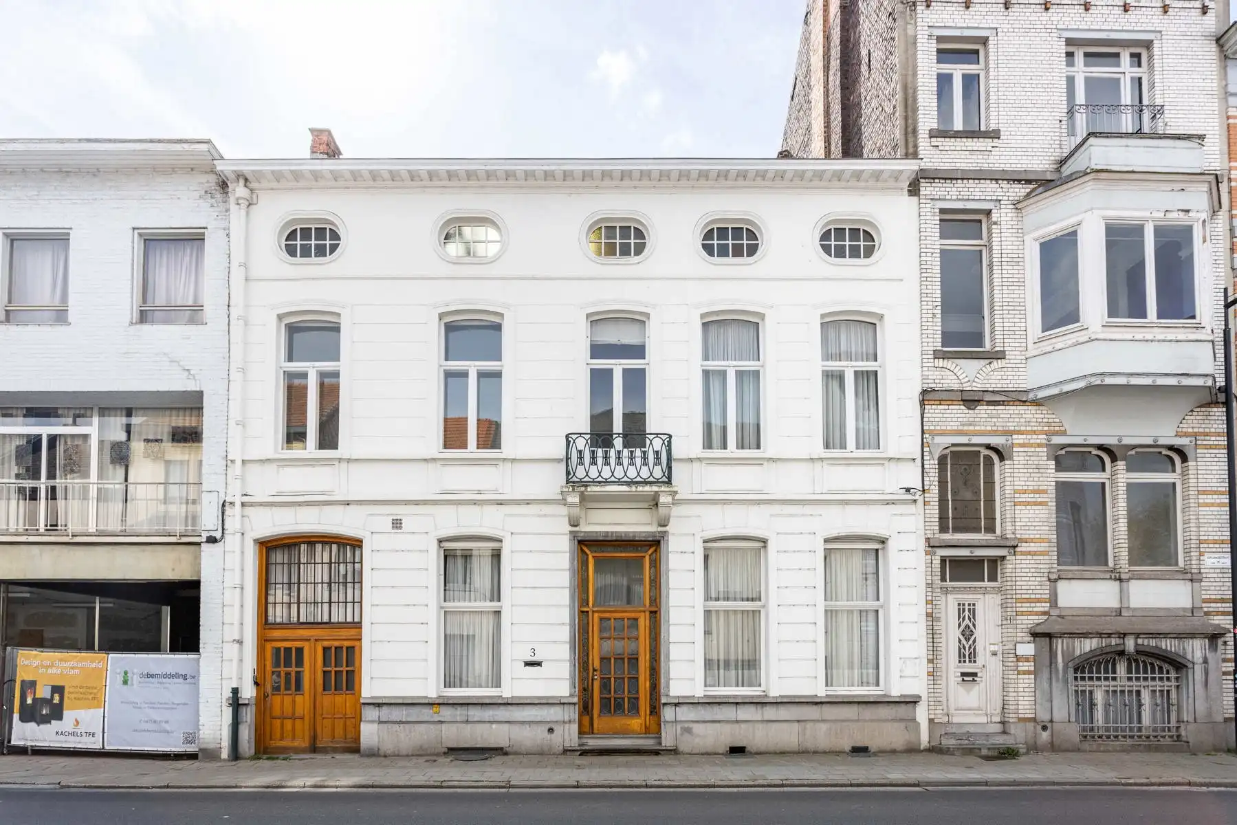 Hoofdfoto van de publicatie: Uitzonderlijke herenwoning te Aalst!